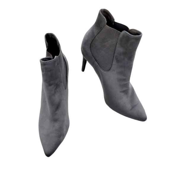 14th & Union Pull-On Suede Ankle Bootie - Picture 7 of 9